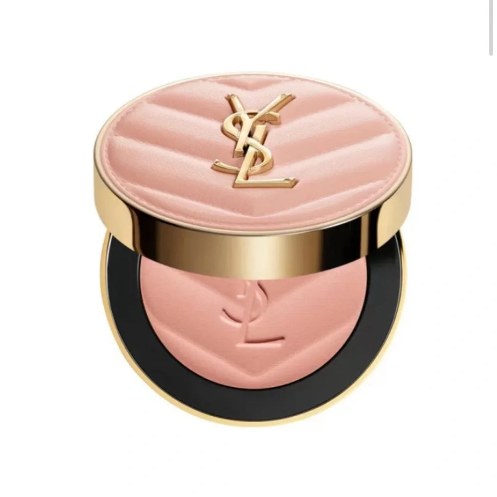Yves Saint Laurent “68 peppery